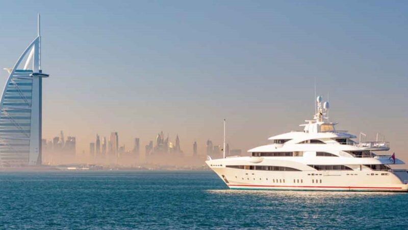 Easy Way to Enjoy Weather on Boats in Abu Dhabi Ocean