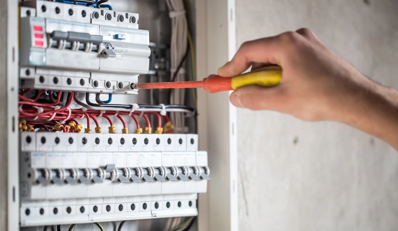 Electrical Emergencies: What To Do When Things Go Wrong