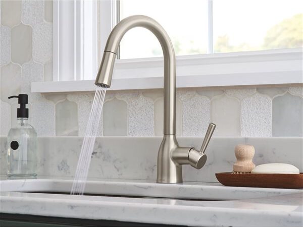 Matching Your Kitchen Decor with Moen Kitchen Sink Faucets