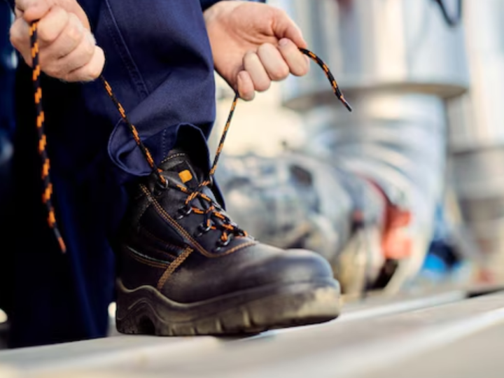 How Often Should You Replace Your Work Boots in the UK?