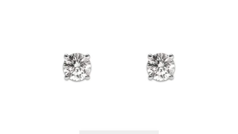 What are the top advantages of purchasing lab-grown diamond earrings