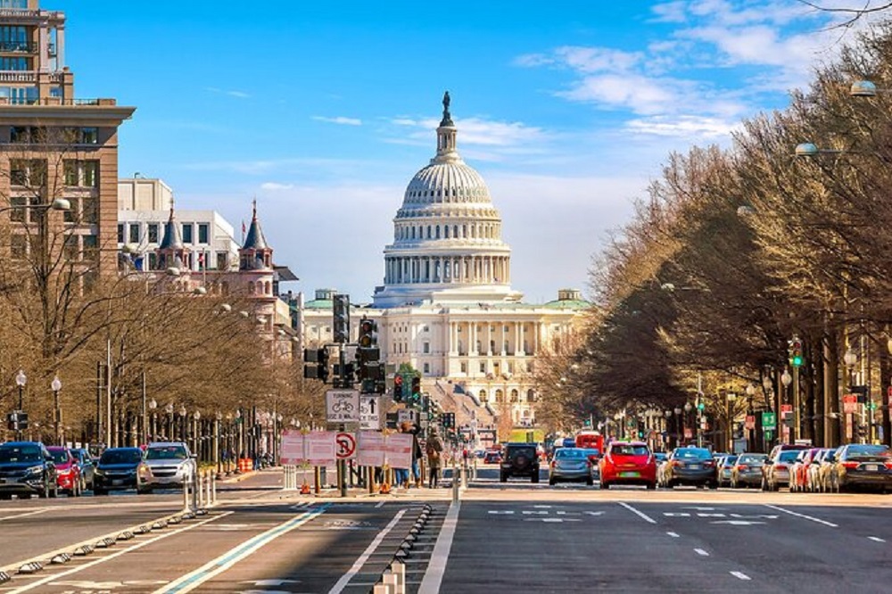 How to book Qatar airways Business class flight to Washington dc
