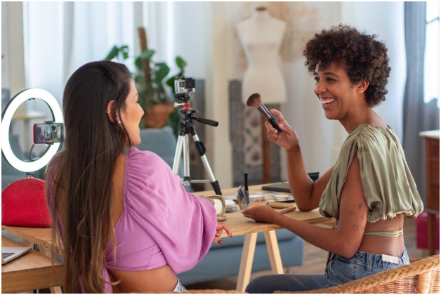 How an Influencer Marketing Platform Simplifies Creator Discovery and Analysis